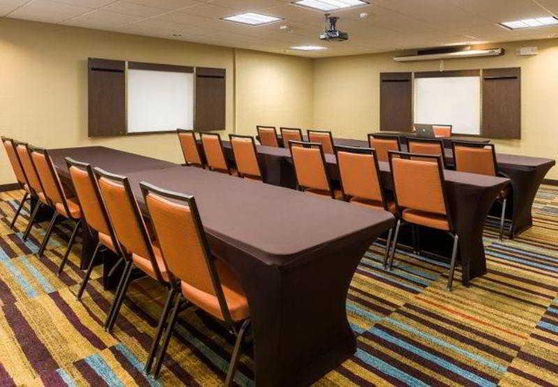 Fairfield Inn & Suites Dallas Park Central Ngoại thất bức ảnh