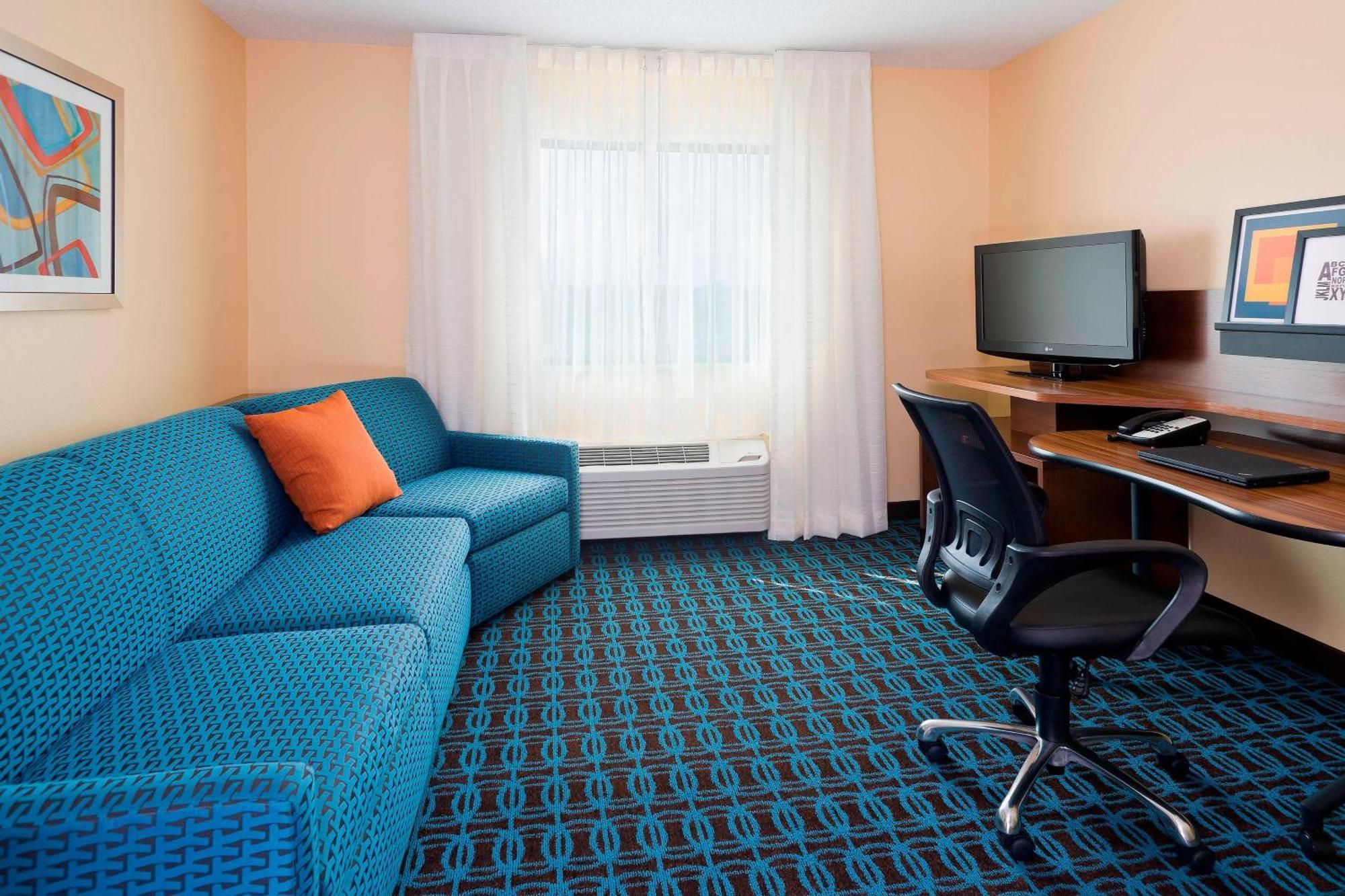 Fairfield Inn & Suites Dallas Park Central Ngoại thất bức ảnh