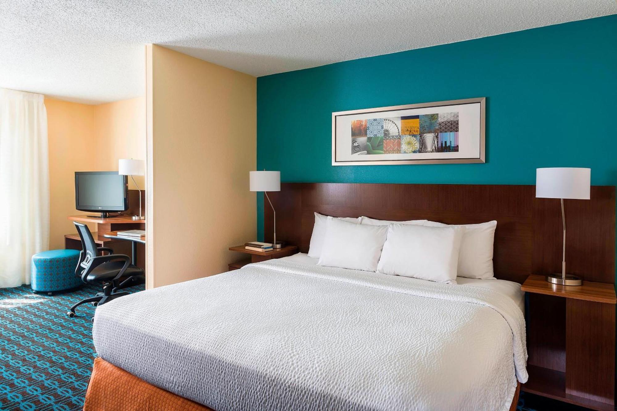 Fairfield Inn & Suites Dallas Park Central Ngoại thất bức ảnh