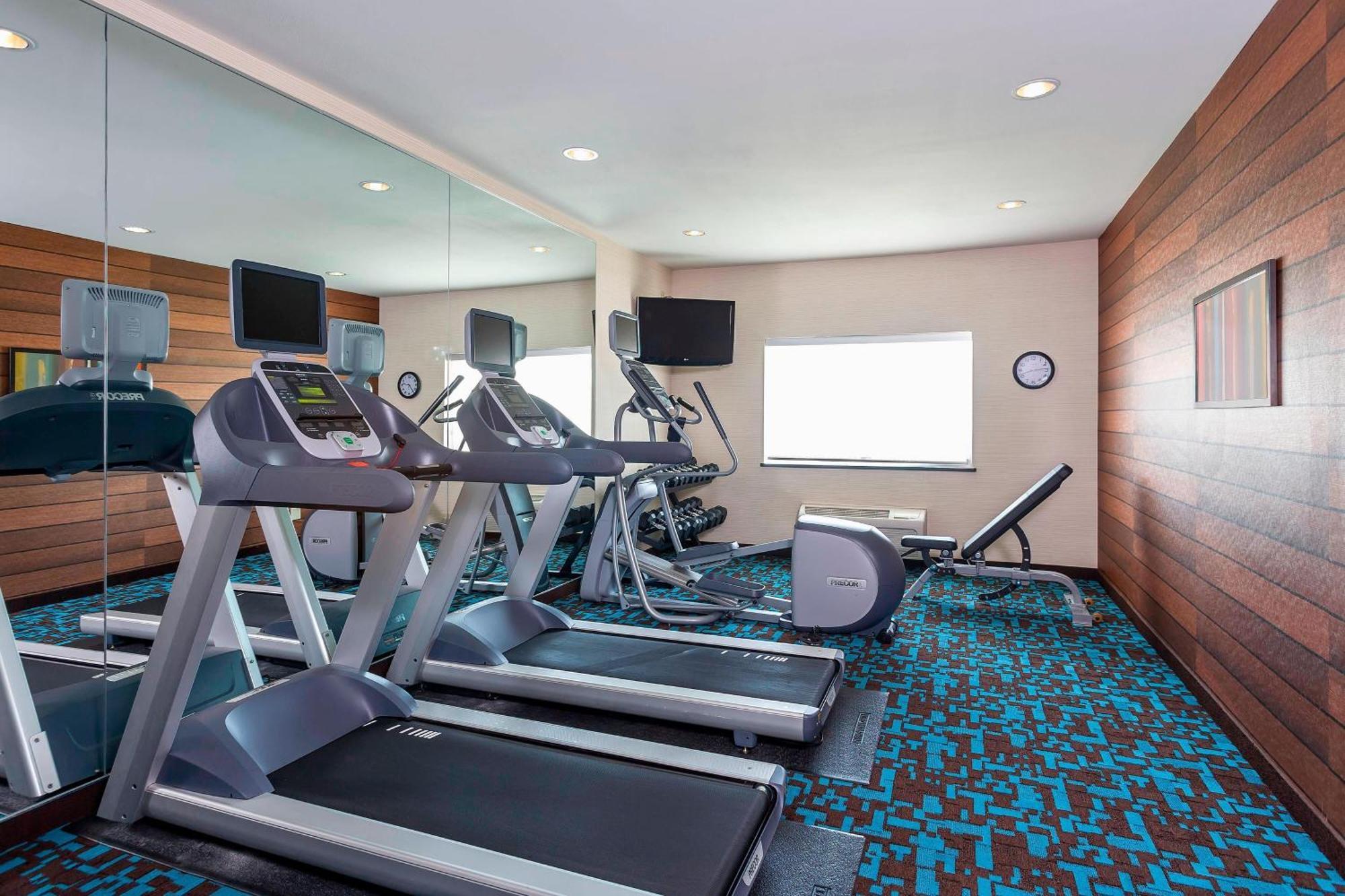 Fairfield Inn & Suites Dallas Park Central Ngoại thất bức ảnh