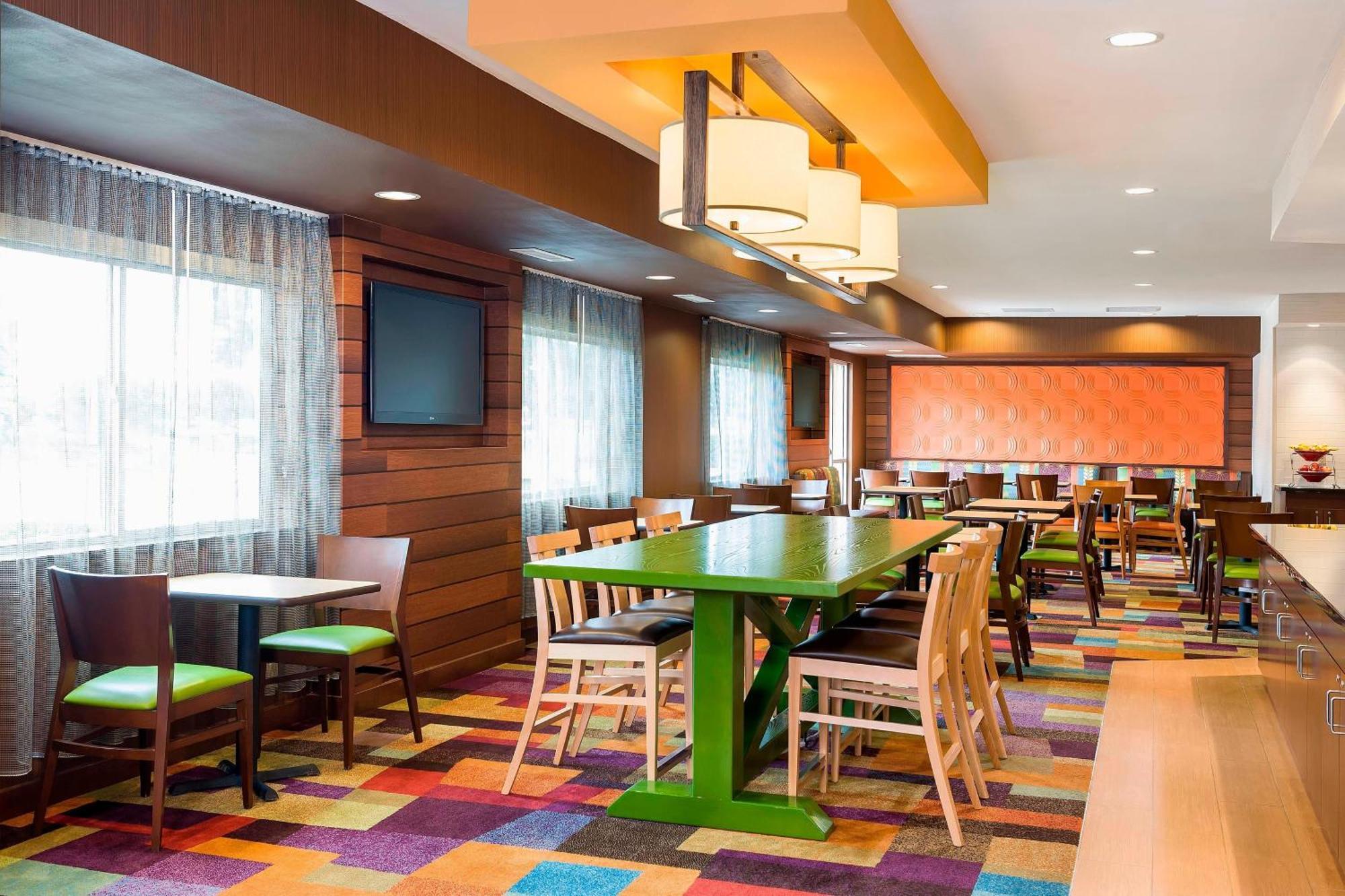 Fairfield Inn & Suites Dallas Park Central Ngoại thất bức ảnh
